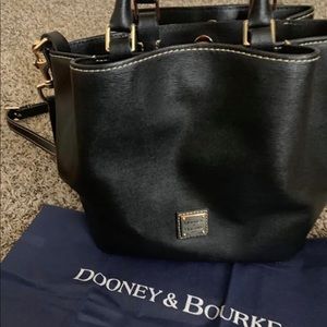 Black Dooney & Bourke purse